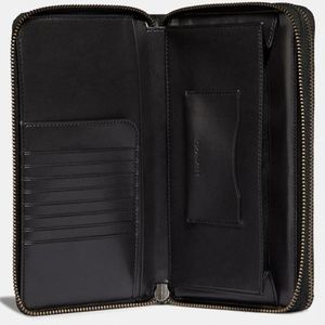 Double Zip Travel Organizer In Signature Leather